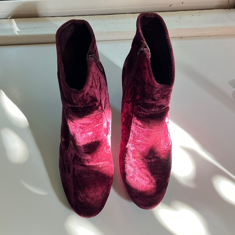 Gianni Bini Burgundy Velvet Ankle Boots